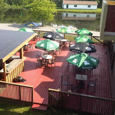 Econo Lodge Smiths Falls Buitenkant foto