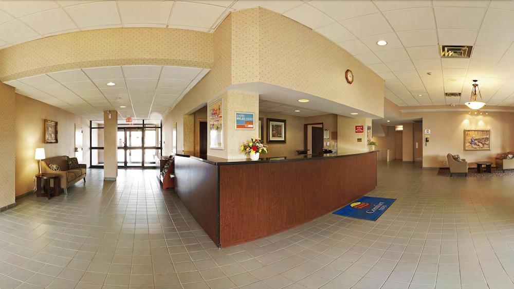 Econo Lodge Smiths Falls Buitenkant foto